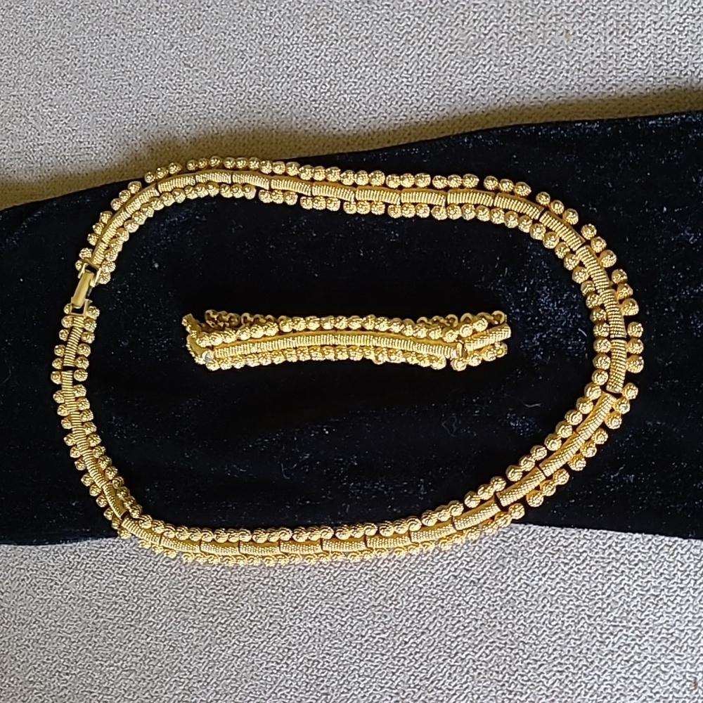 Necklace & Bracelet Set